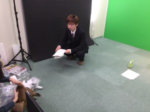 競馬特番っぽいチャンネルの撮影風景