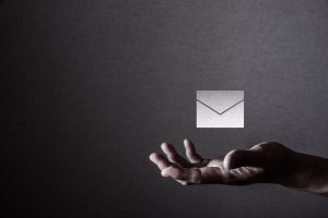 メール１通で人生が変わる人もいる