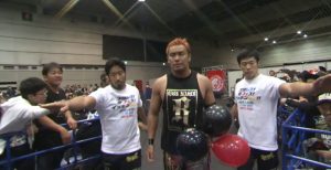 オカダカズチカの風船を見てペニーワイズ説を語ってみる