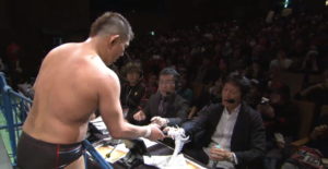 SANADAが熱くなってきた！着火剤は鈴木みのる