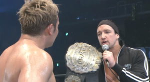 ジェイホワイトとオカダカズチカの表情が曇るほどのブーイングと野次