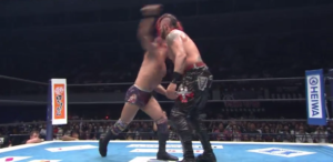 超人オカダが６連勝で、実質的にオカダと飯伏の優勝決定戦進出しか考えられない状況に。