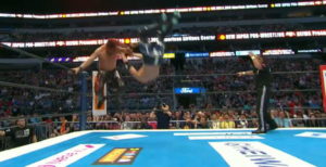 EBDクローの前にオスプレイが敗北。ランスアーチャーの右手は頭蓋骨の悲鳴で更に強くなる。