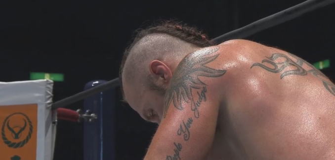新日本プロレス浜松大会　怪物ランスアーチャーが泣き顔の６敗目と鈴木みのるの「４」