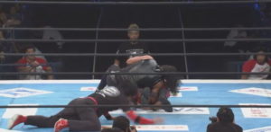 KENTAに気を取られたYOSHI-HASHIがあっさりと敗北。YOSHI-HASHIの無冠人生は続く。