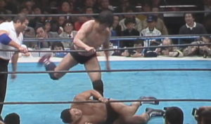 アントニオ猪木が前田日明に闘魂注入のビンタ!|蝶野正洋へのビンタには山崎邦正が感謝の言葉