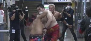 バーバー矢野が営業を再開し高橋ヒロムはトラウマで悶絶｜まさかの両者リングアウト