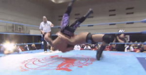 諏訪魔、激闘の末に文句なしの三冠防衛！