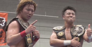 心は1つ...じゃなくても世界タッグ王座を死守した宮原健斗・青柳優馬